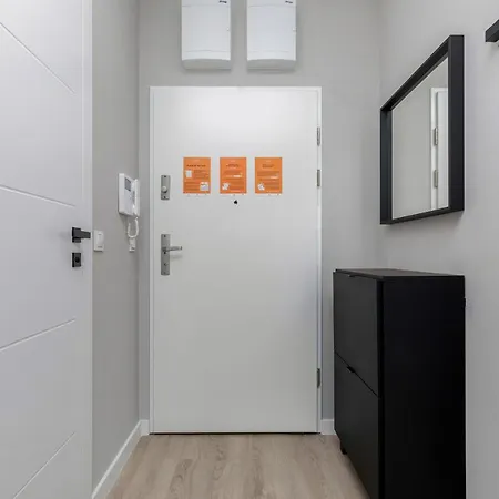 Modern Center By Renters