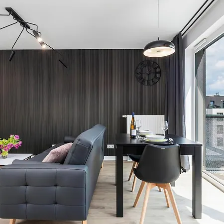 Modern Center By Renters