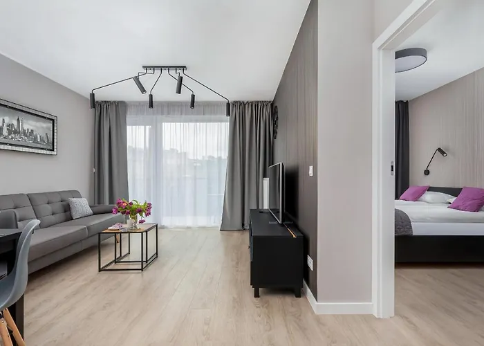 Modern Center By Renters 포즈난