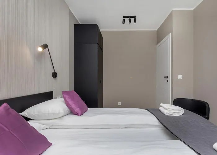 Апартаменти Modern Center By Renters *