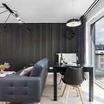 Modern Center By Renters
