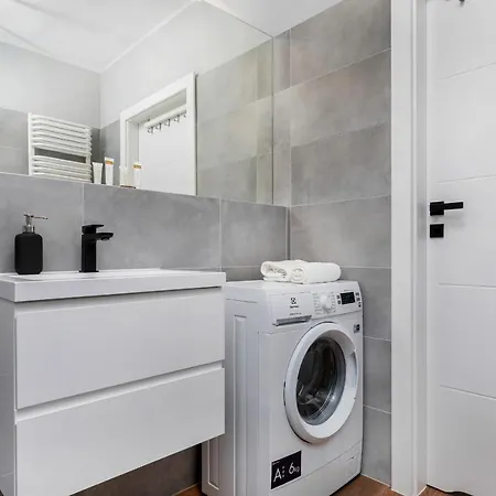Modern Center By Renters Apartamento Poznan